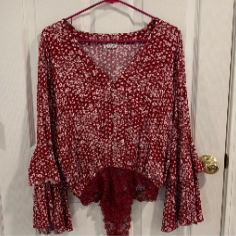 Free People Ditsy Floral Bodysuit SOLD OUT ONLINE - Picture 3 of 4